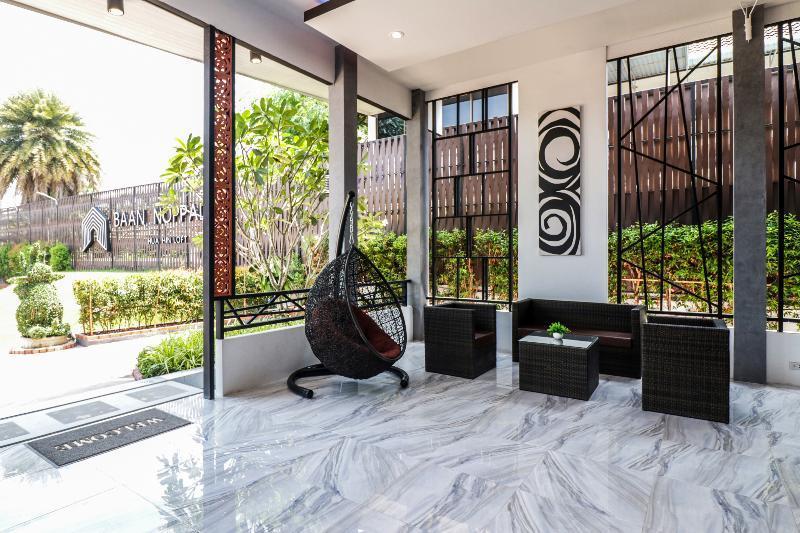 Baan Noppadol Hua Hin Loft Hotel Exterior photo